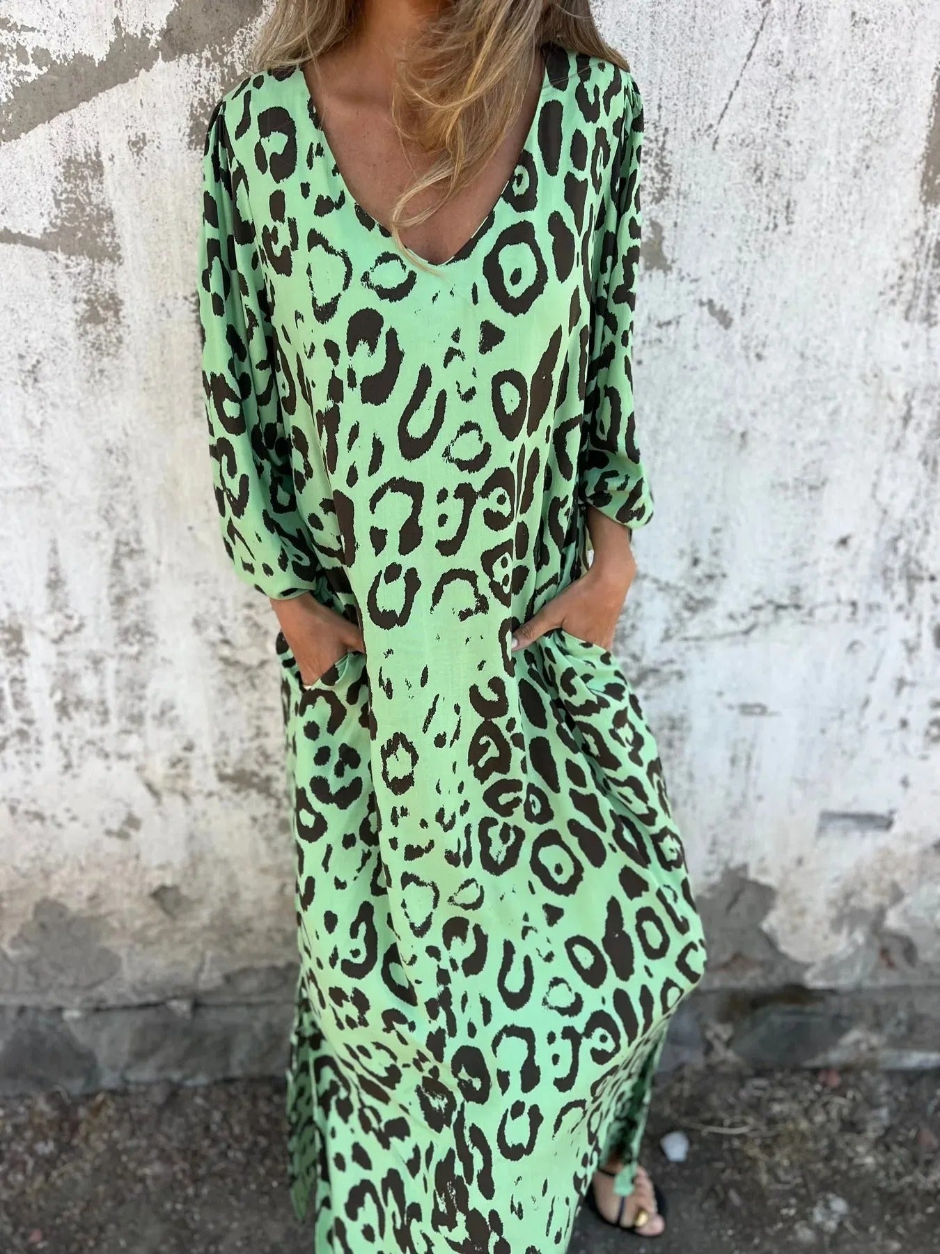 Retro Leopard Print V-Neck Dress