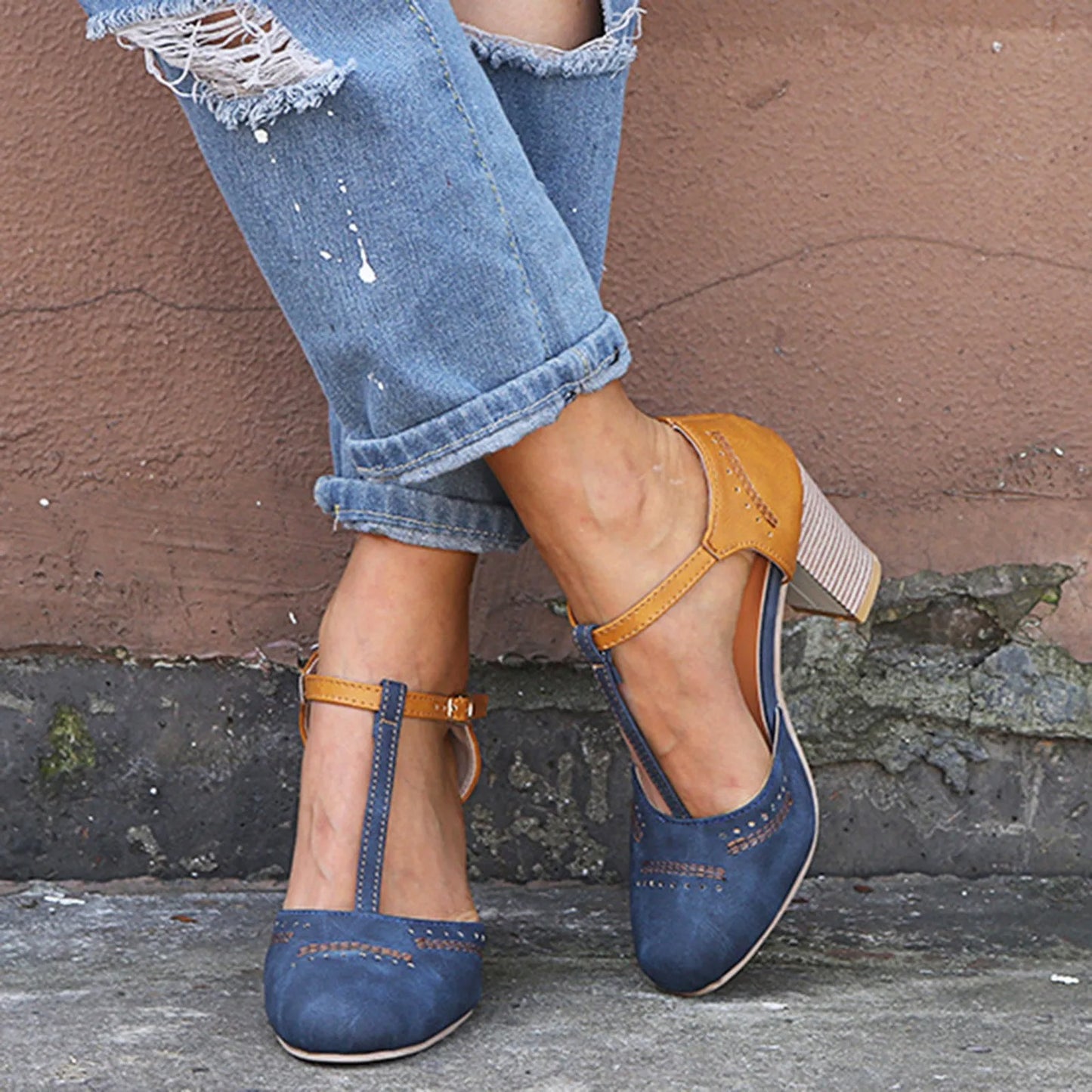Retro Chic Thick Heel Sandals