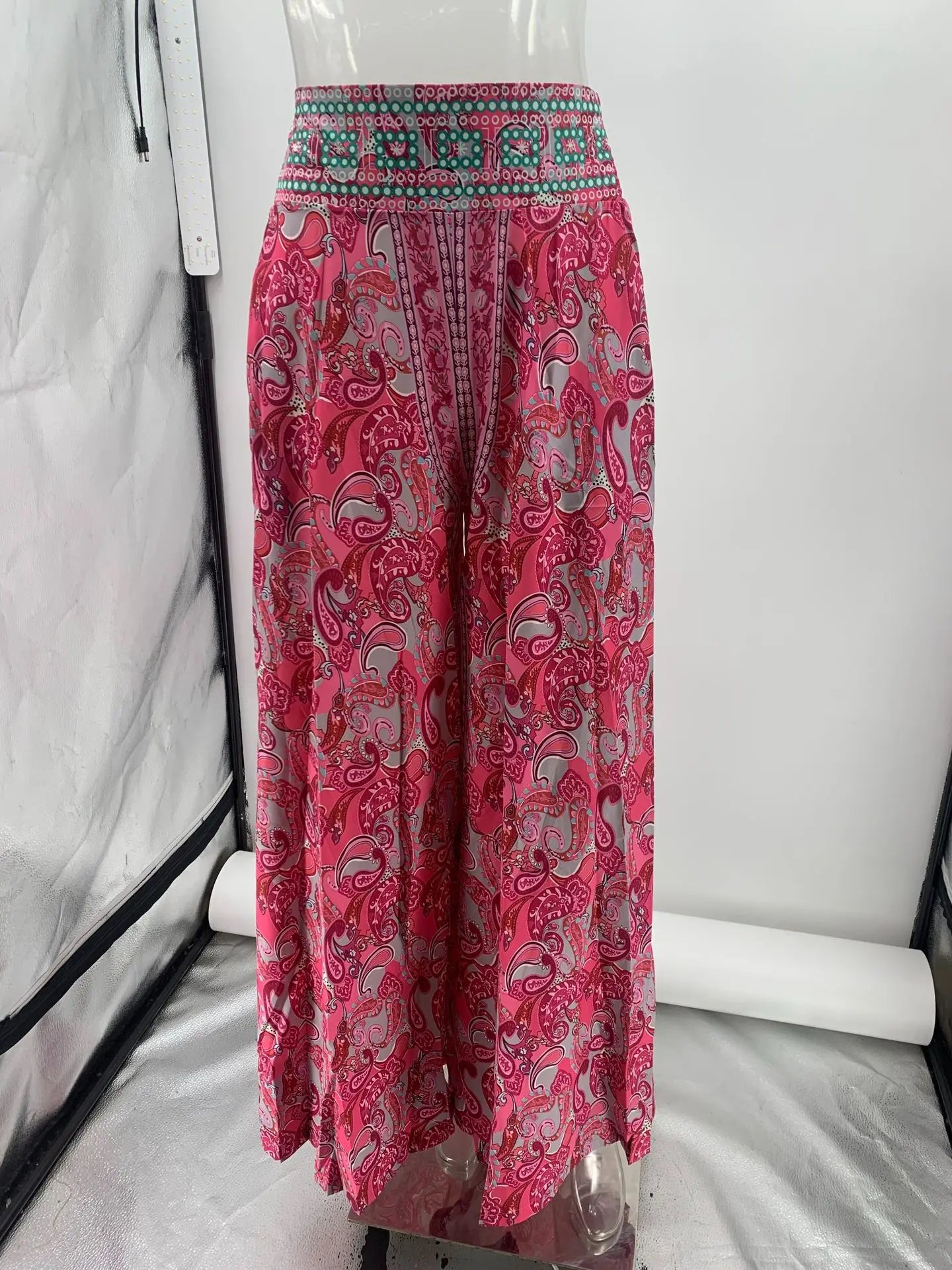 Elegant Floral Vacation Trousers