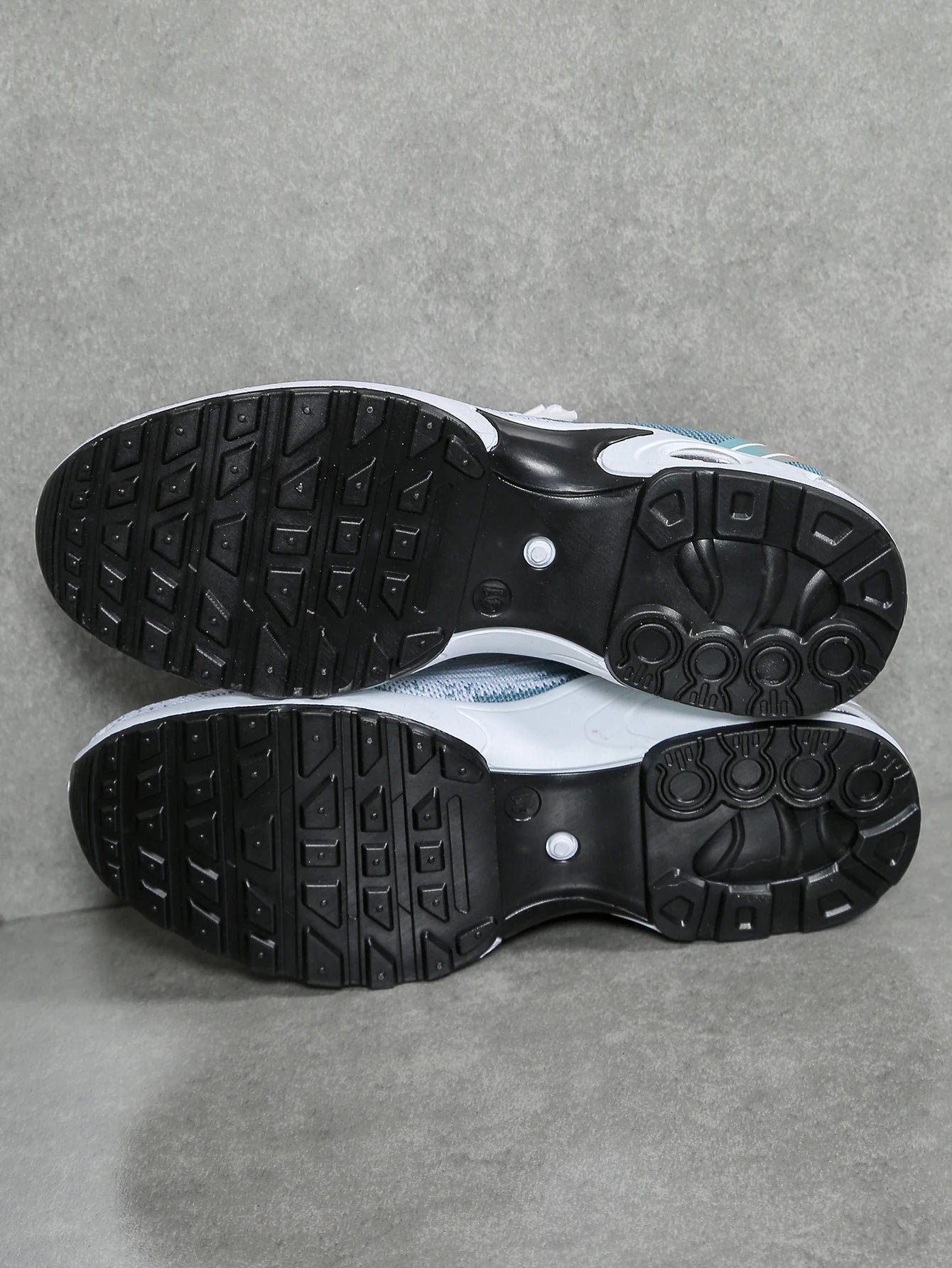 Stylish Casual Sneakers for Men