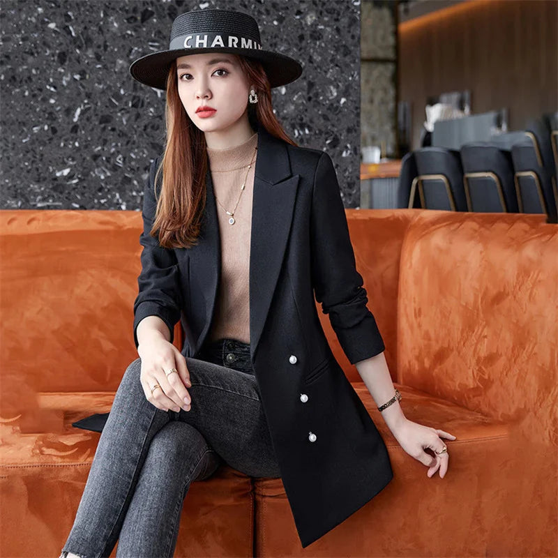 Chic Era Double-Breasted Blazer