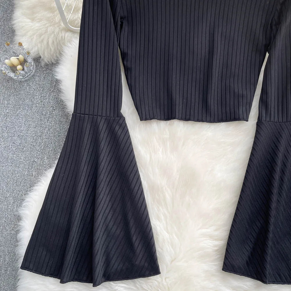 Flare Muse Slim Knit Crop Top