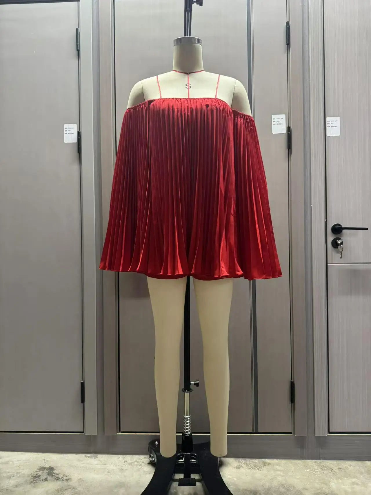Glimmer Drape One Shoulder Shorts Set