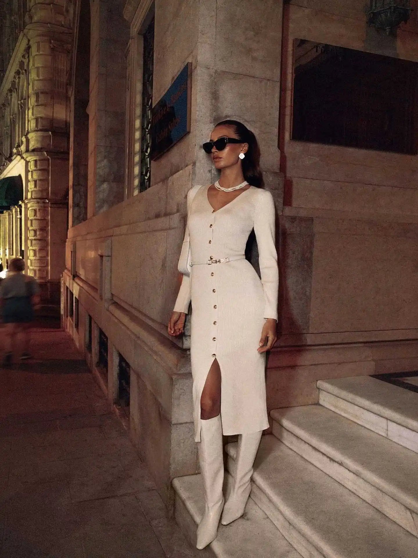 Tossy V-Neck Ribbed Knit Dress