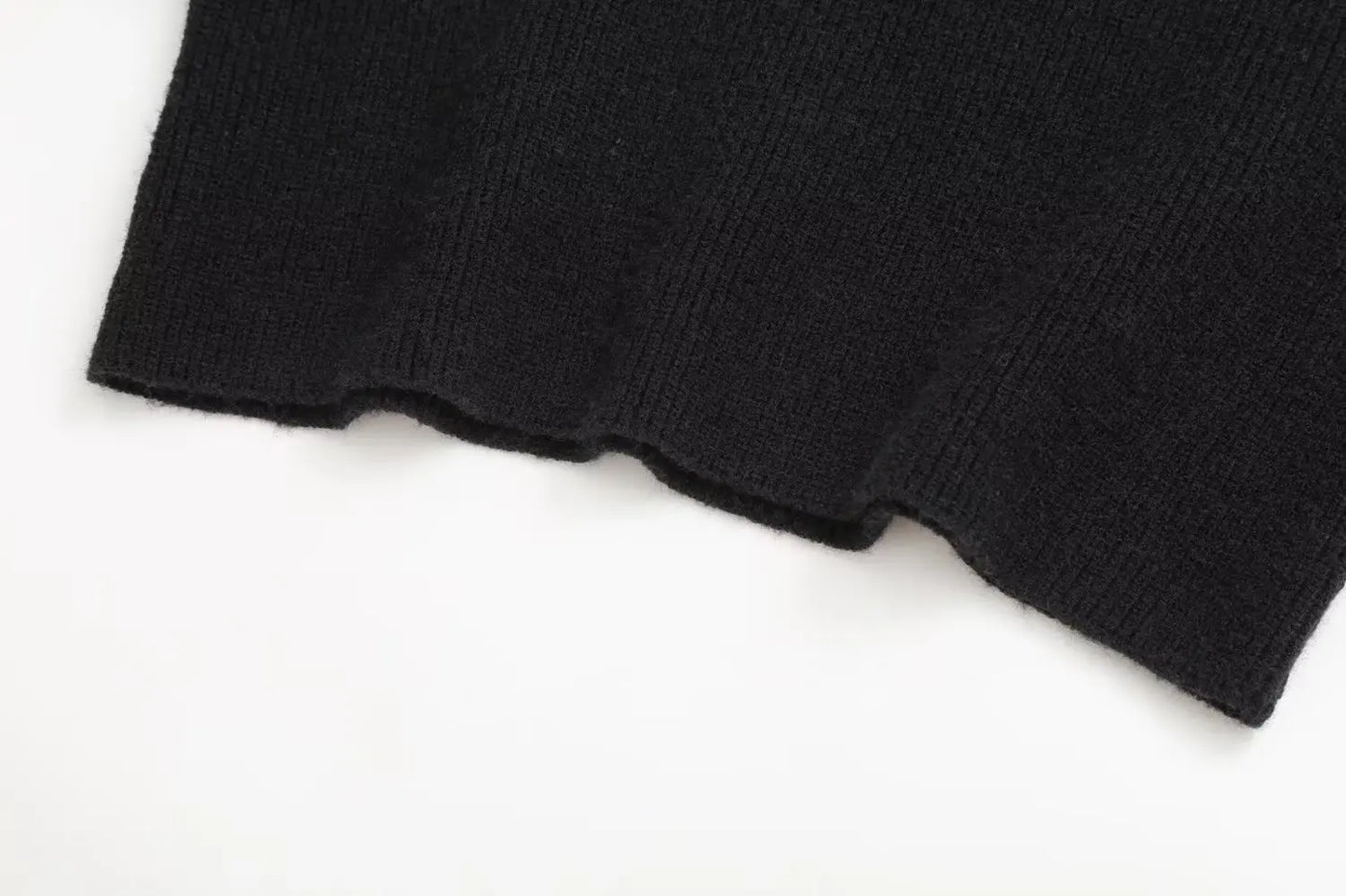 Contrast Knit O-Neck Sweater