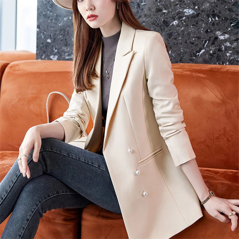 Chic Era Double-Breasted Blazer