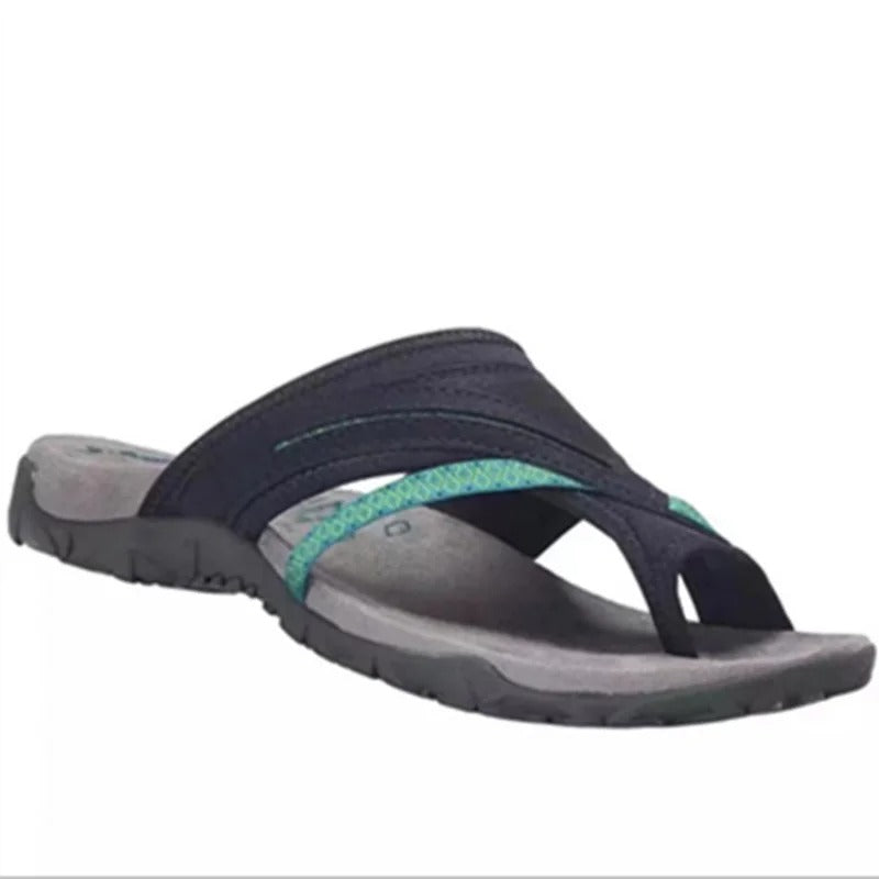 Color Block Closed Toe Flat Slippers