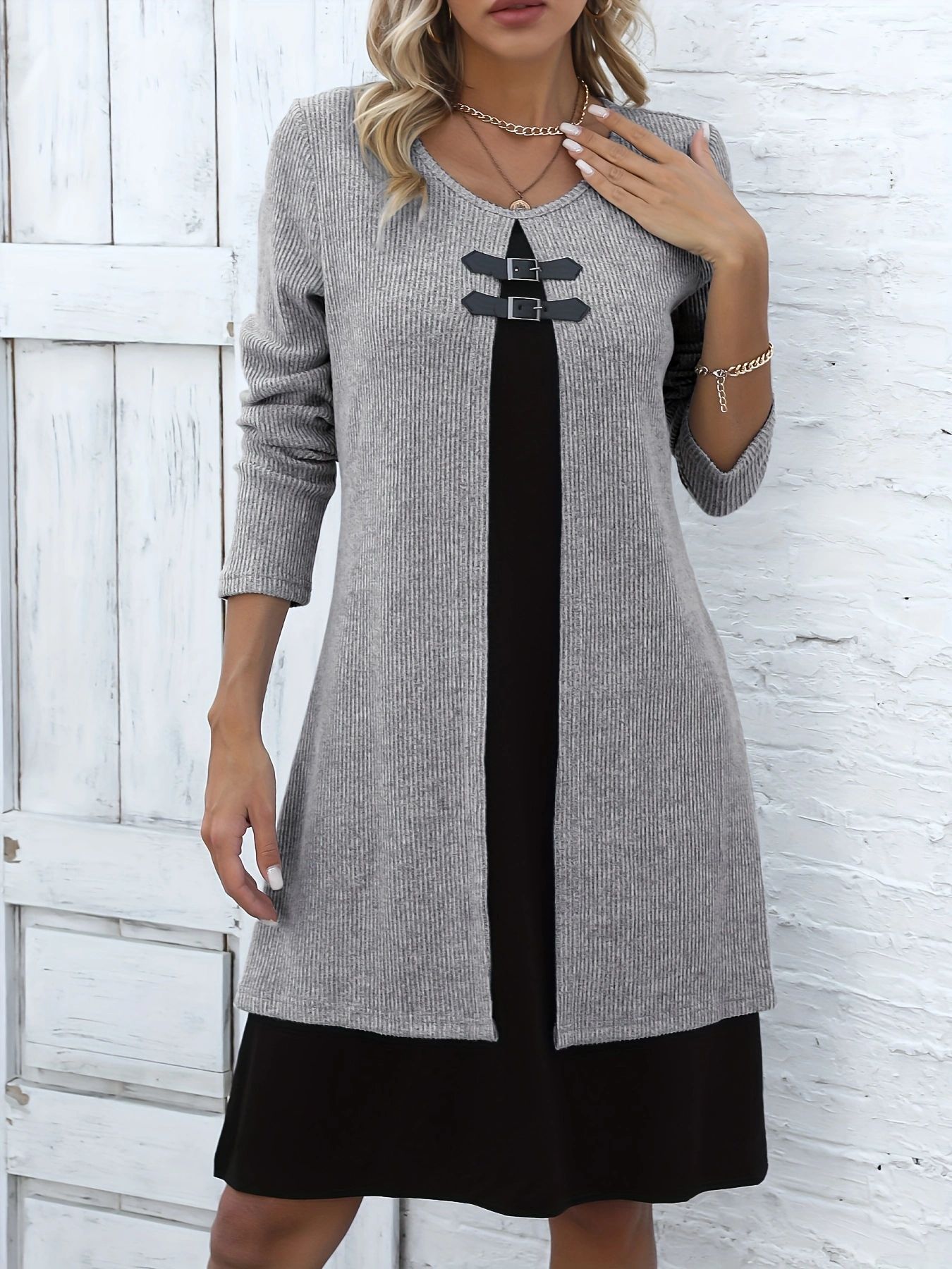 Women's Round-neck Long-sleeved Sweater