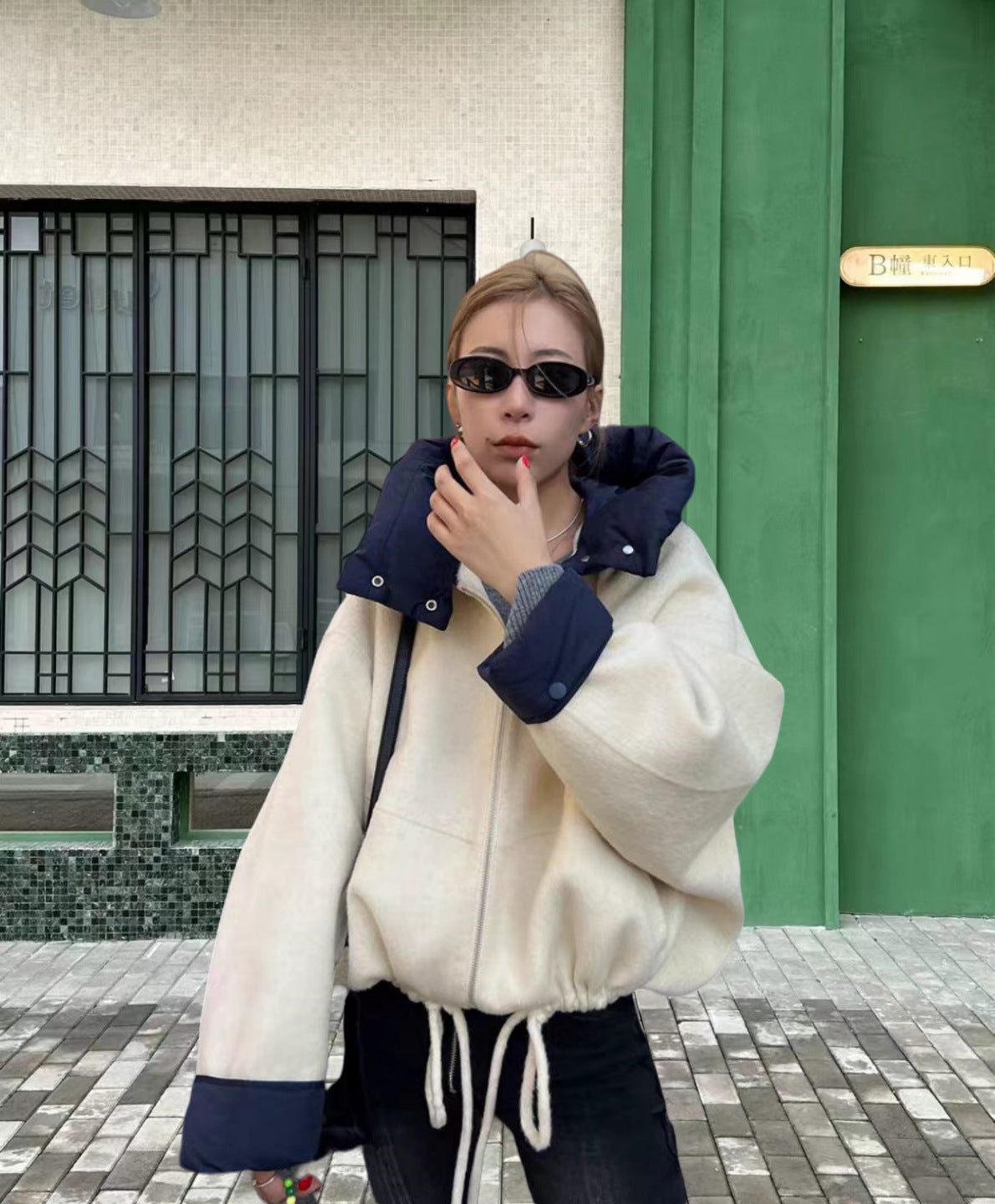 Women's Metal Buckle Cropped Coat Top