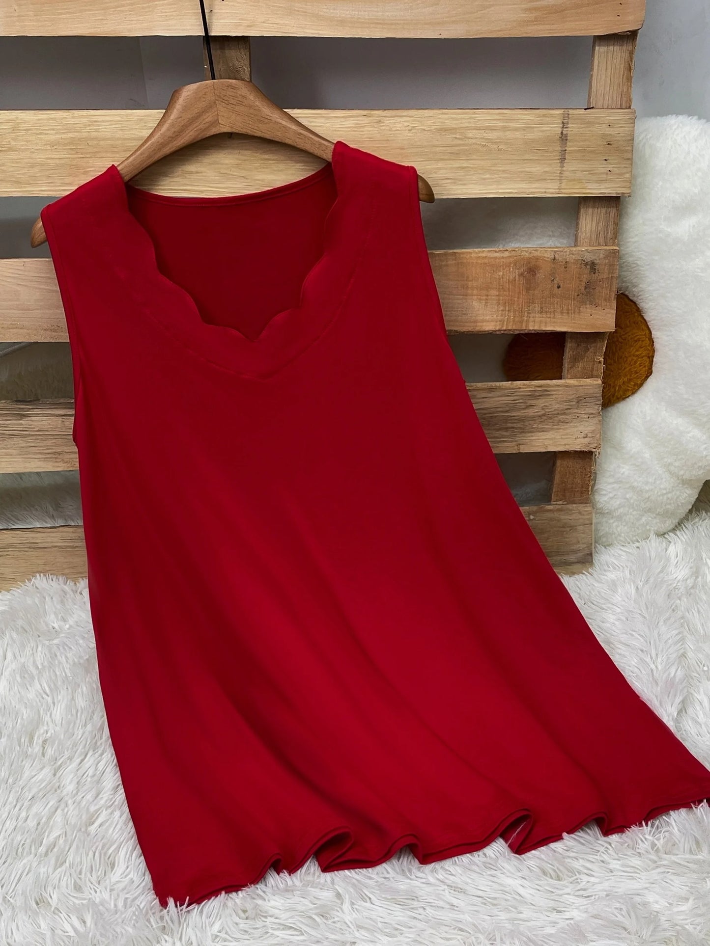 Plus Size Scalloped Hem Tunic Top
