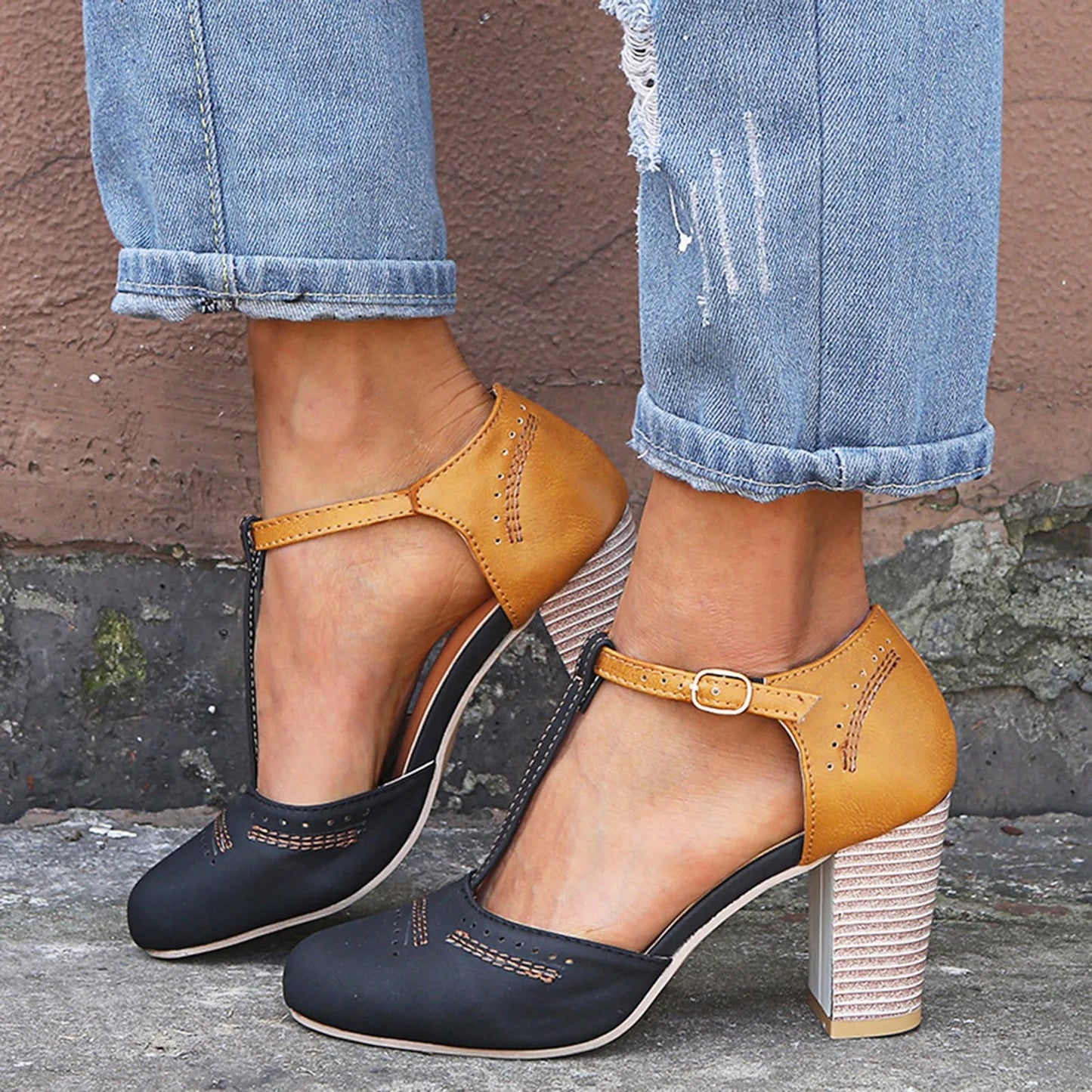 Retro Chic Thick Heel Sandals