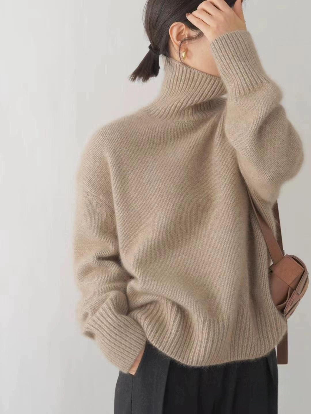 Women's Minimalist Knitted Bottoming Sweater