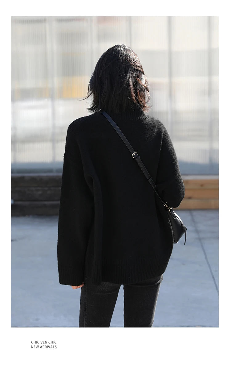 Women's Loose-Fit Turtleneck Knit Sweater
