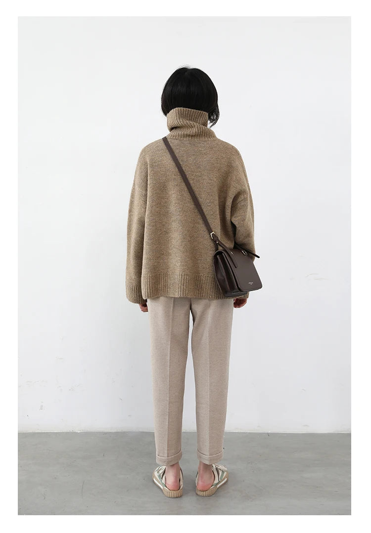 Women's Loose-Fit Turtleneck Knit Sweater