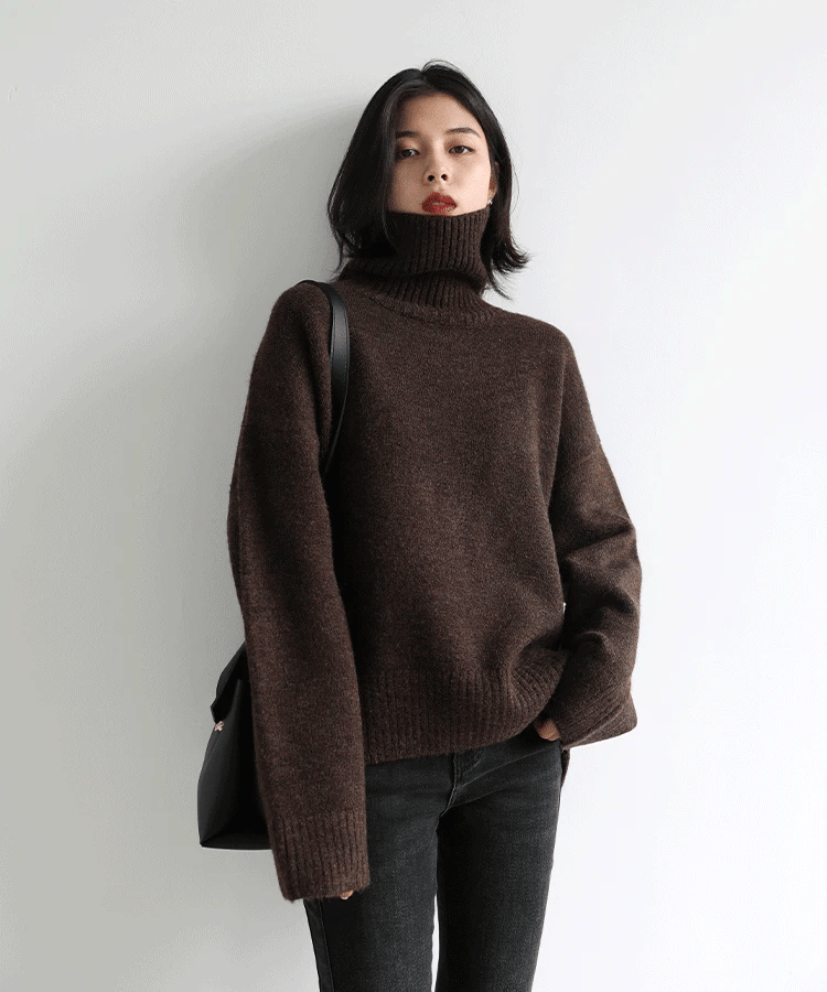 Women's Loose-Fit Turtleneck Knit Sweater