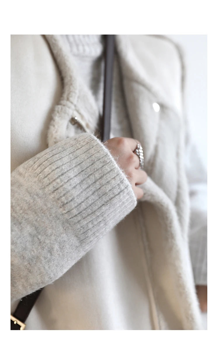 Women's Loose-Fit Turtleneck Knit Sweater