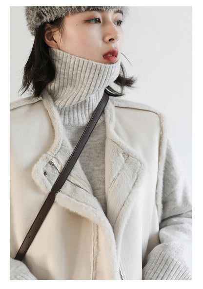Women's Loose-Fit Turtleneck Knit Sweater