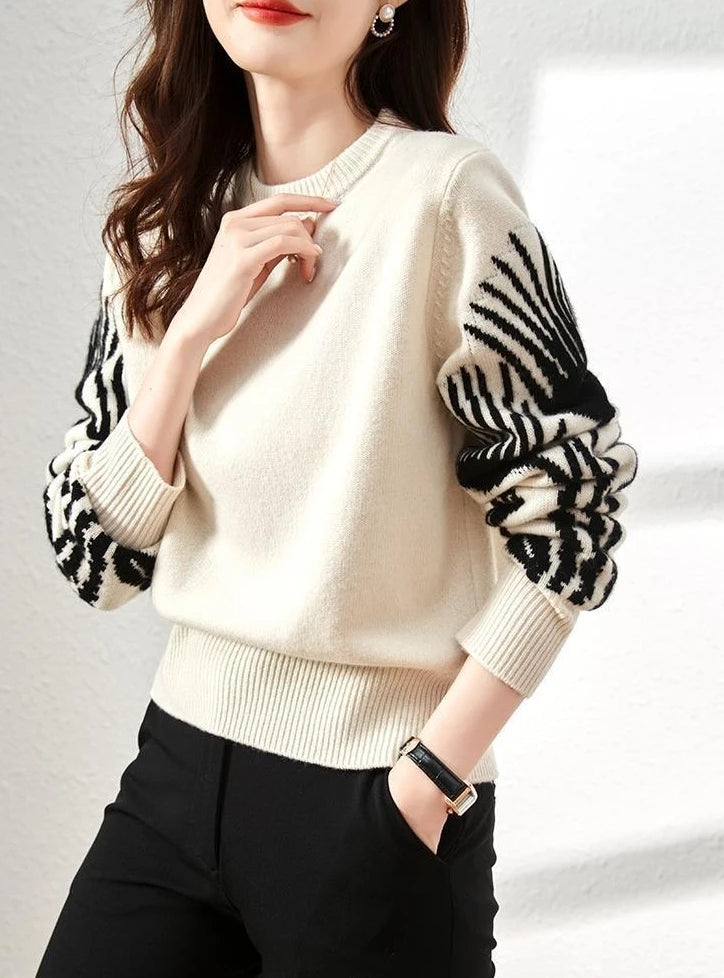 Mono Muse Graphic Knit Pullover