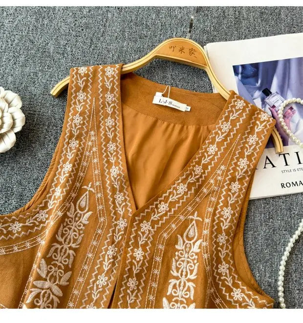 Retro Khaki Embroidered Travel Vest