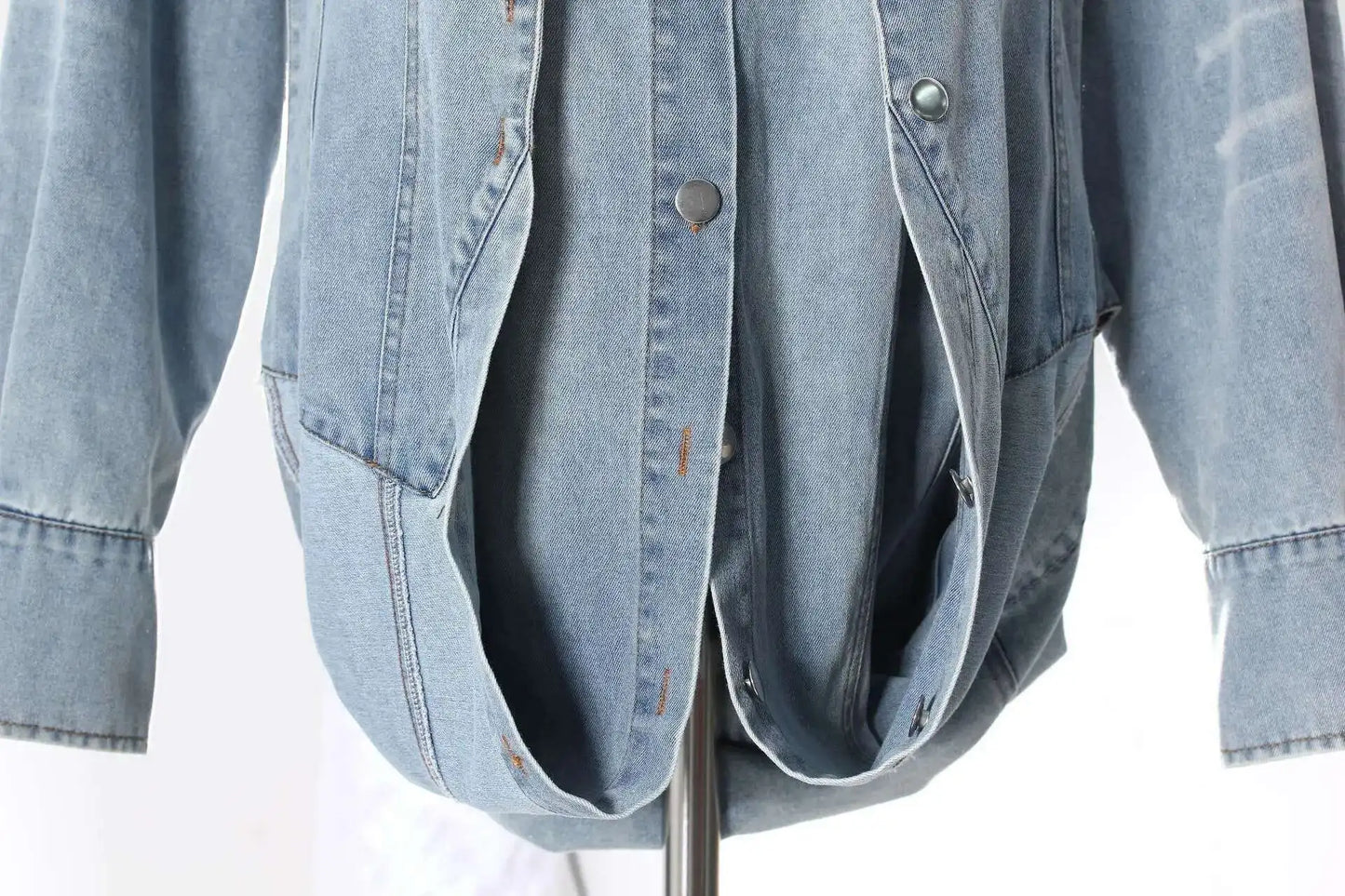 Deat Spliced Belt Denim Coat