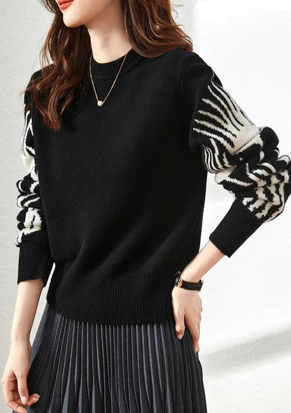 Mono Muse Graphic Knit Pullover