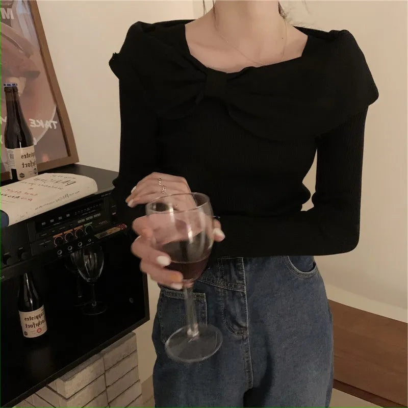 Elegant Butterfly Knot Top — Women's Slim Knitwear