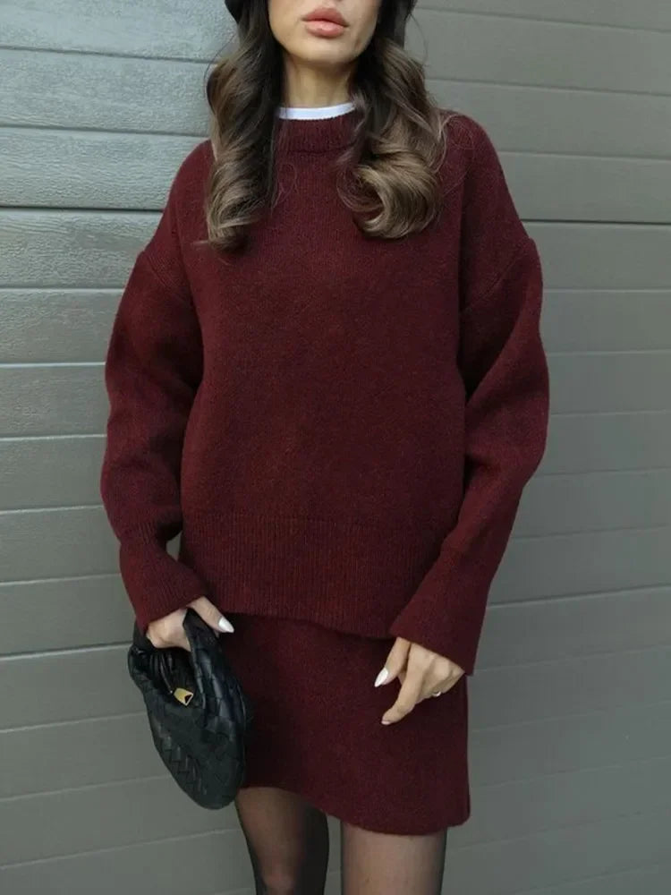 O-Neck Long Sleeve Outfit