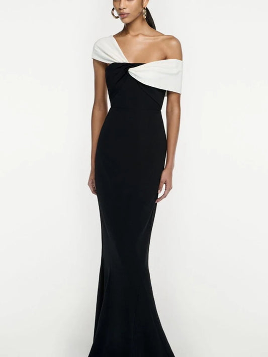 Glam Curve Contrast Slit Dress