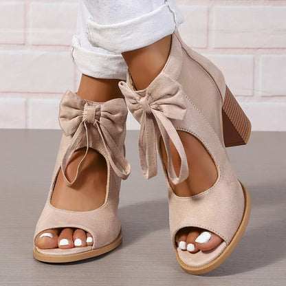 Chic Hue Fishmouth Heels