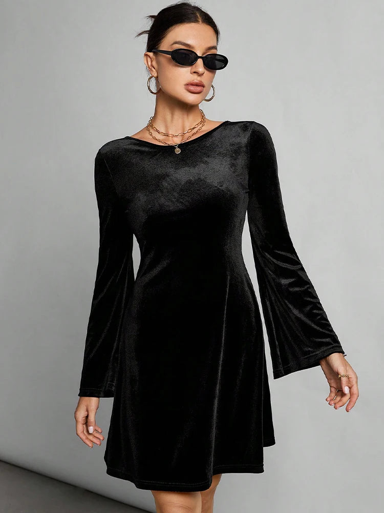 Black Mini Dress — Elegant Backless Streetwear
