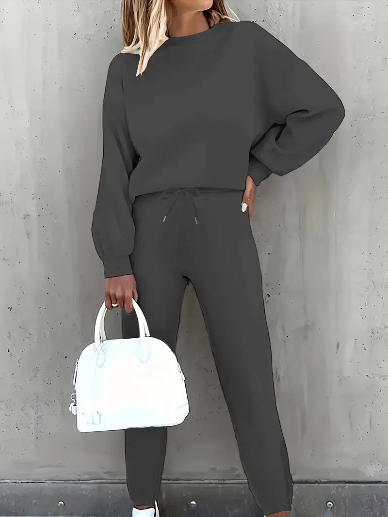 Fashionable Round Neck Sweatshirt