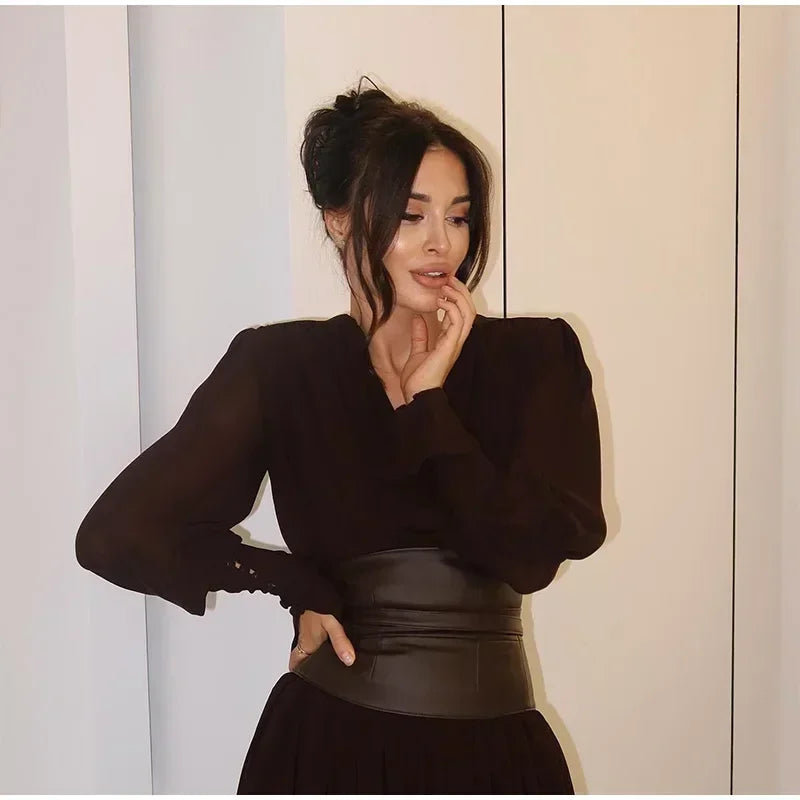 Elegant Waist-Cinch V-Neck Maxi Dress