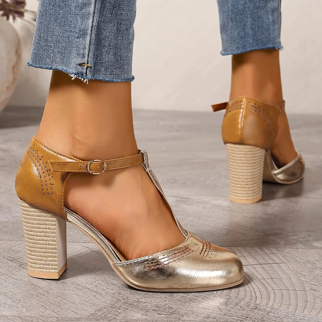 Retro Chic Thick Heel Sandals