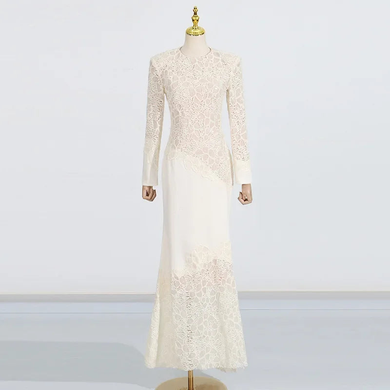 Lace Enchant Vintage Mermaid Gown