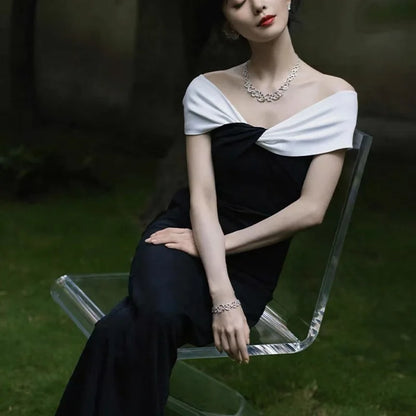 Glam Curve Contrast Slit Dress