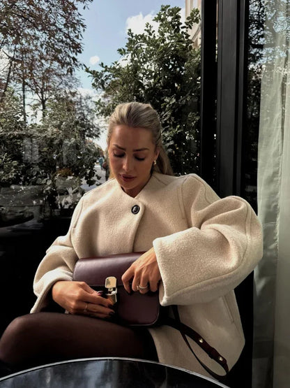 Chic Elegance Cropped Winter Coat