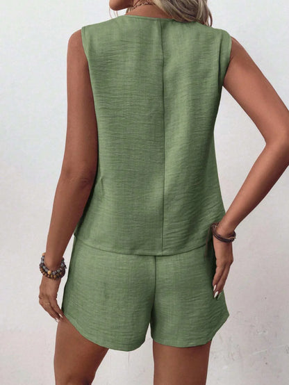 Breeze Charm V-Neck Shorts Set