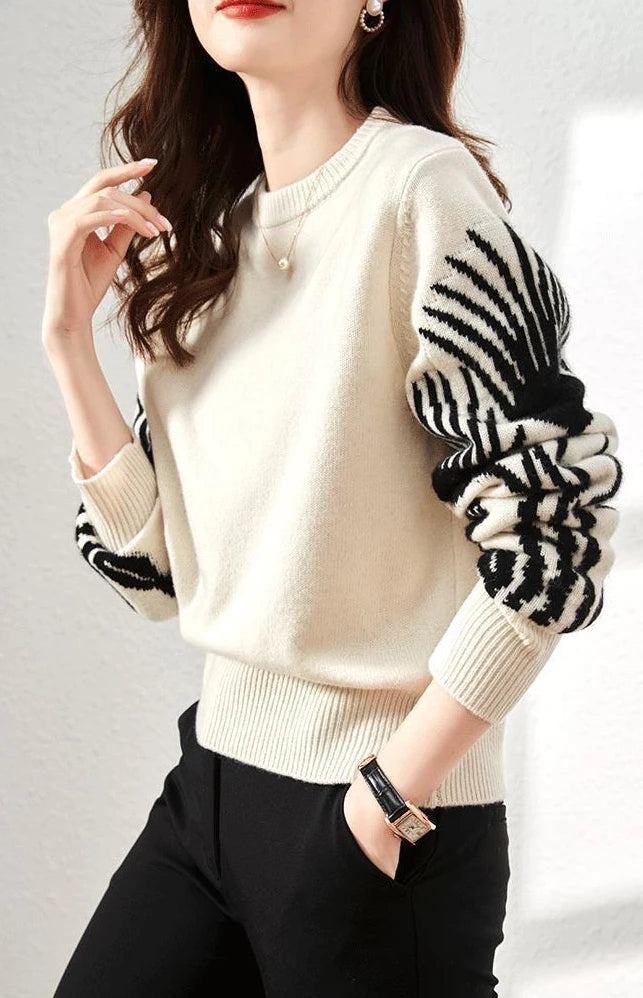 Mono Muse Graphic Knit Pullover